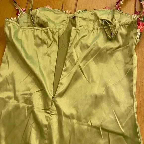 Women's Slip Mini Dress Embroidered Daisy Lime Green Pink large - Picture 9 of 16